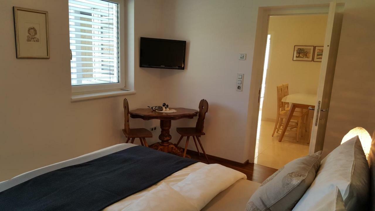 Apartment Am *